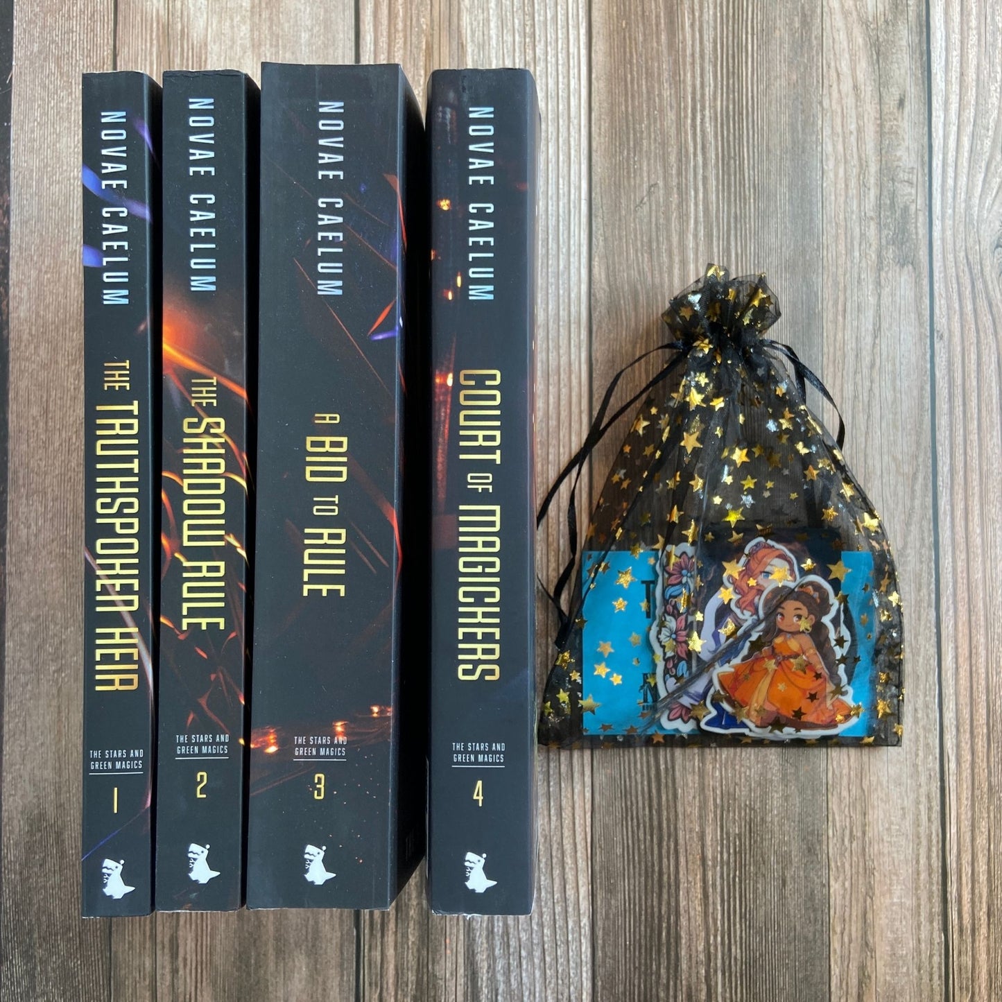 Paperback Bundle of The Stars and Green Magics book 1-4 (Spine Covers Paperback ) and stickers